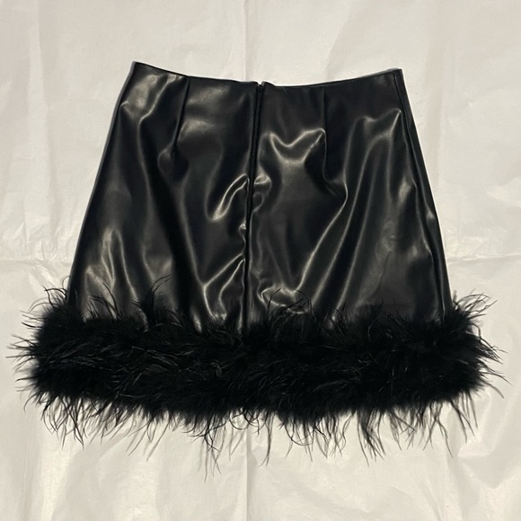 Black Leather Skirt - Picture 2 of 3